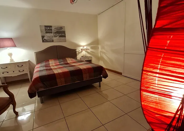 Imperial Gæstehus Puy-lʼÉvêque