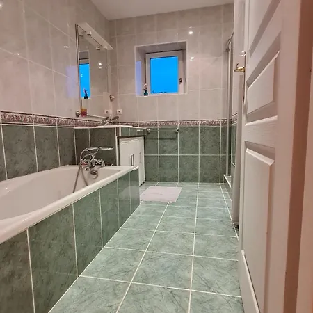 Pensión Impérial 3*