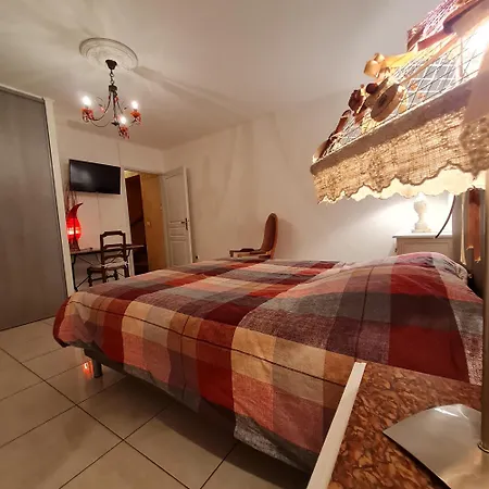 Imperial 3* Puy-lʼÉvêque