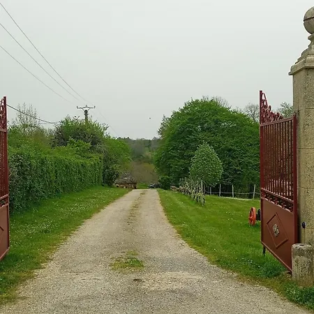 Impérial Pensión Puy-lʼÉvêque